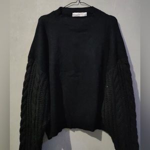 Cozy black Sweater